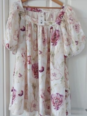 H&M Floral Puff-Sleeve Dress in Pink and Cream